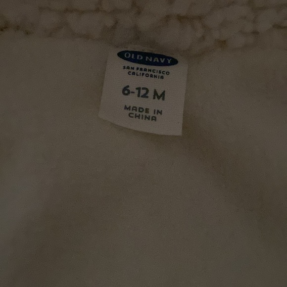 Old Navy winter/snow suit for baby Size 6-12 months. - Picture 3 of 3